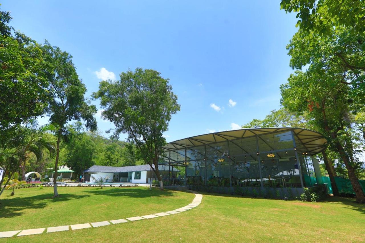White Feather Resort Kauncha 锡尔瓦萨 外观 照片