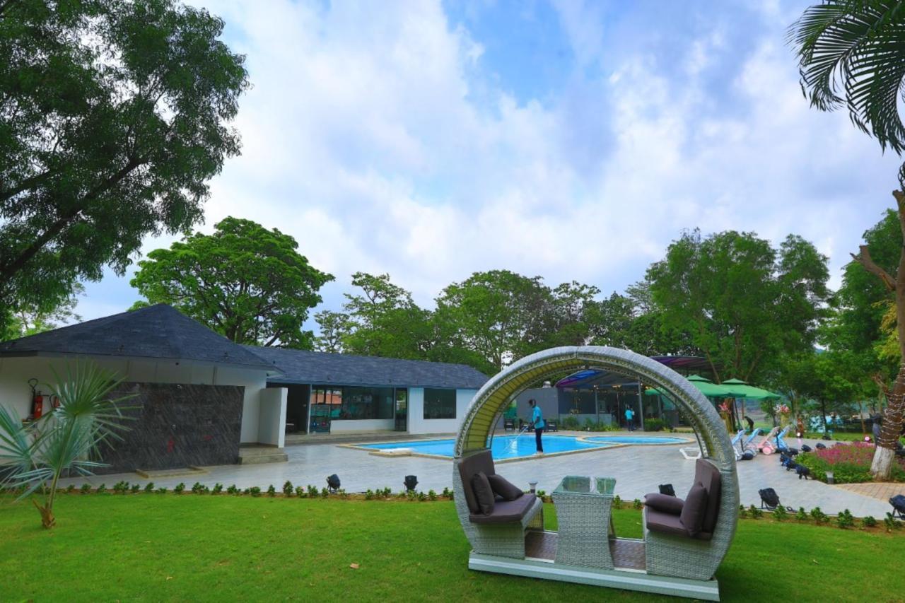 White Feather Resort Kauncha 锡尔瓦萨 外观 照片