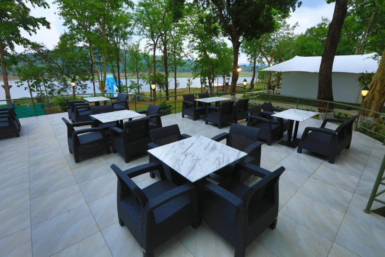 White Feather Resort Kauncha 锡尔瓦萨 外观 照片
