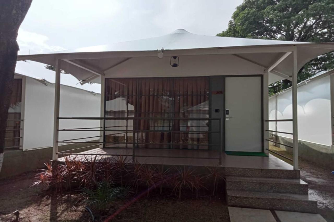 White Feather Resort Kauncha 锡尔瓦萨 外观 照片