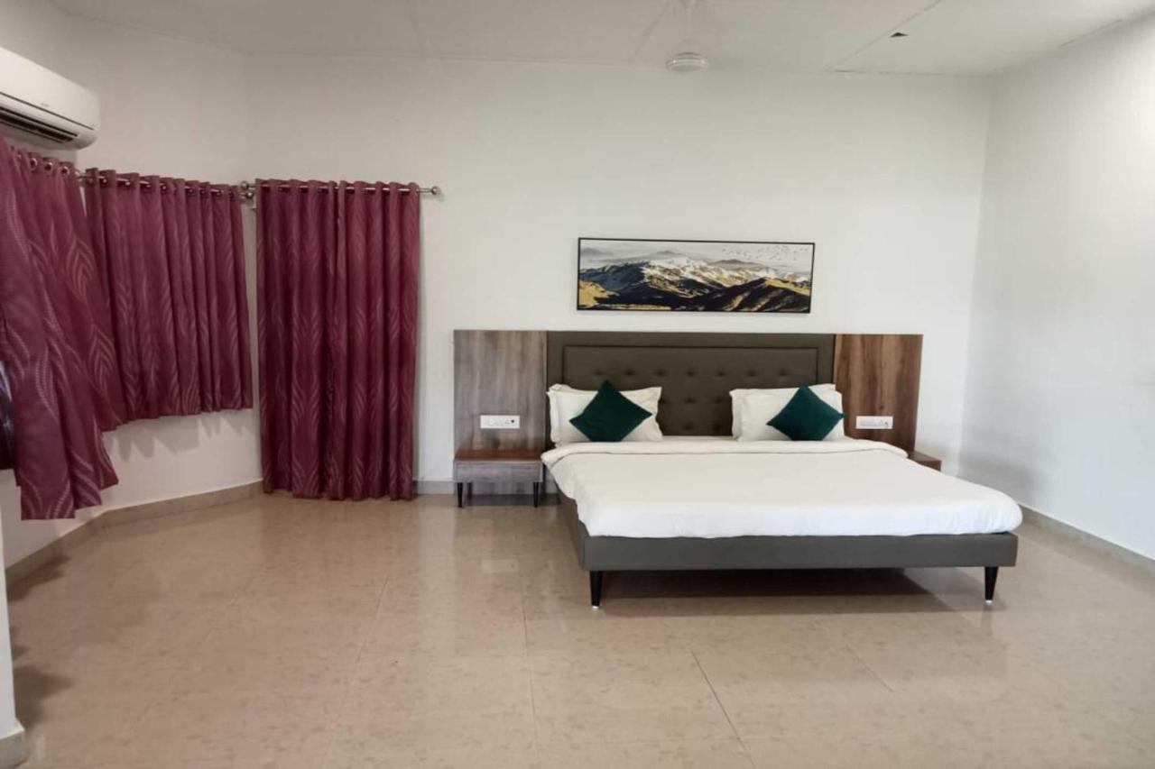 White Feather Resort Kauncha 锡尔瓦萨 外观 照片