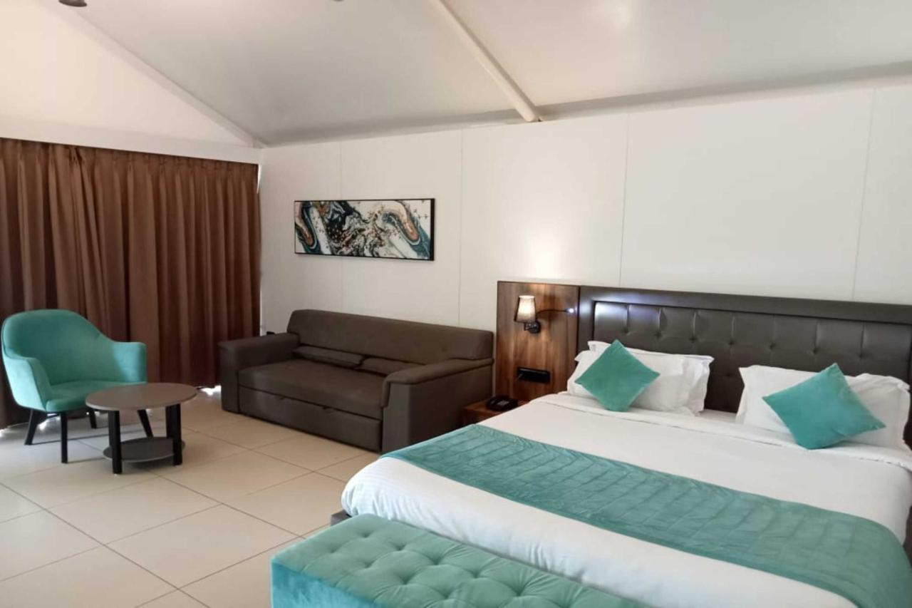 White Feather Resort Kauncha 锡尔瓦萨 外观 照片