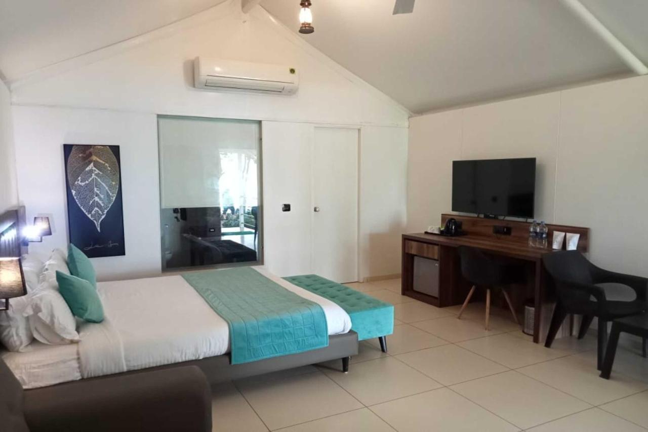 White Feather Resort Kauncha 锡尔瓦萨 外观 照片