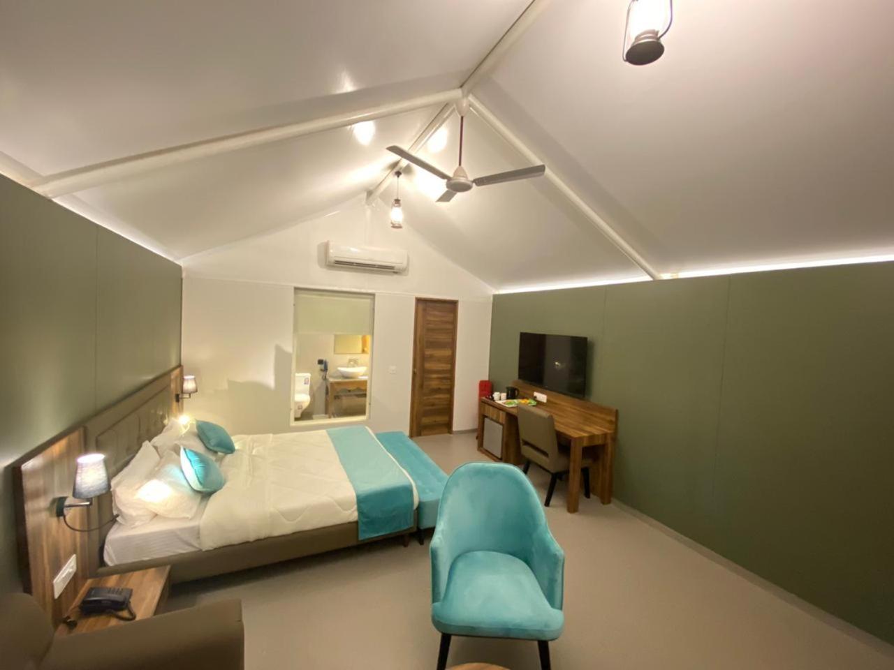 White Feather Resort Kauncha 锡尔瓦萨 外观 照片