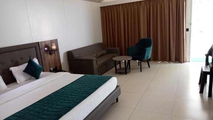 White Feather Resort Kauncha 锡尔瓦萨 外观 照片