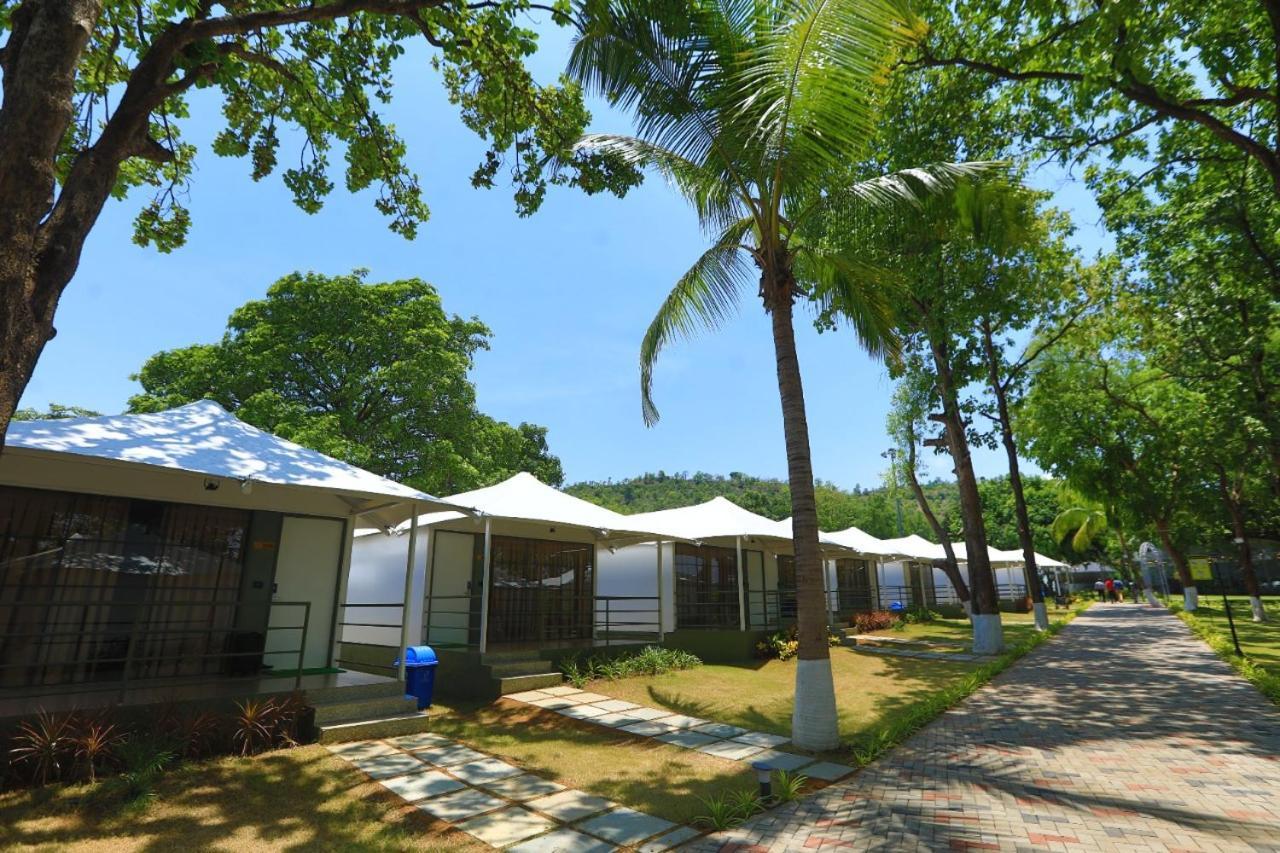 White Feather Resort Kauncha 锡尔瓦萨 外观 照片
